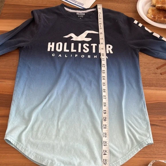 Holister long sleeve Gently used. XS Obrien Blues. - Picture 6 of 7